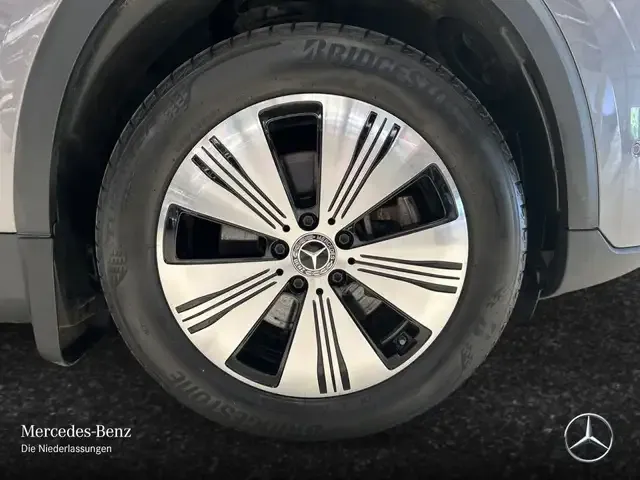 Mercedes-Benz EQA 300