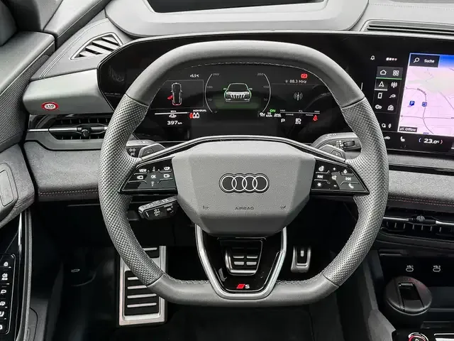 Audi SQ6 e-tron