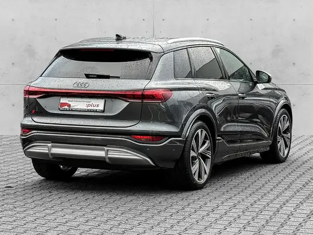 Audi SQ6 e-tron