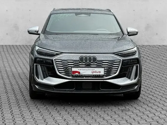 Audi SQ6 e-tron