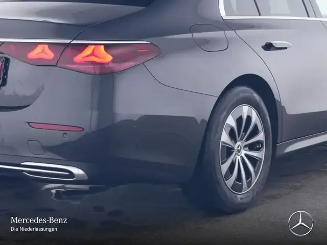 Mercedes-Benz E 200