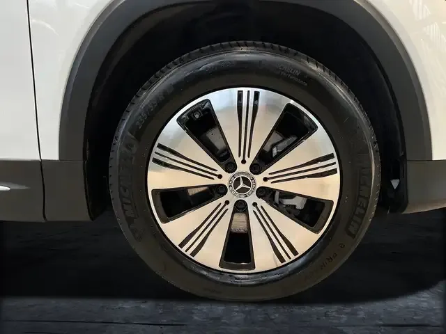 Mercedes-Benz EQB 300