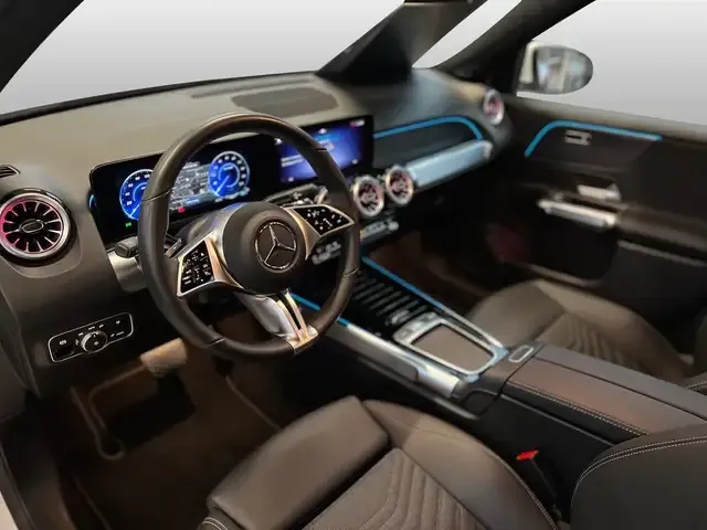 Mercedes-Benz EQB 300