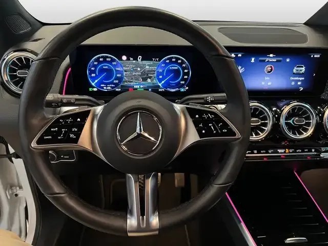 Mercedes-Benz EQB 300