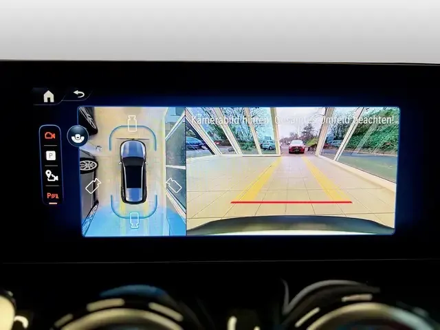 Mercedes-Benz EQB 300