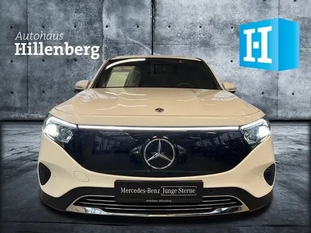 Mercedes-Benz EQB 300