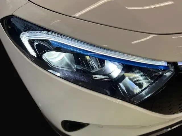 Mercedes-Benz EQB 300