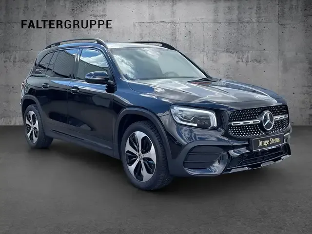 Mercedes-Benz GLB 200