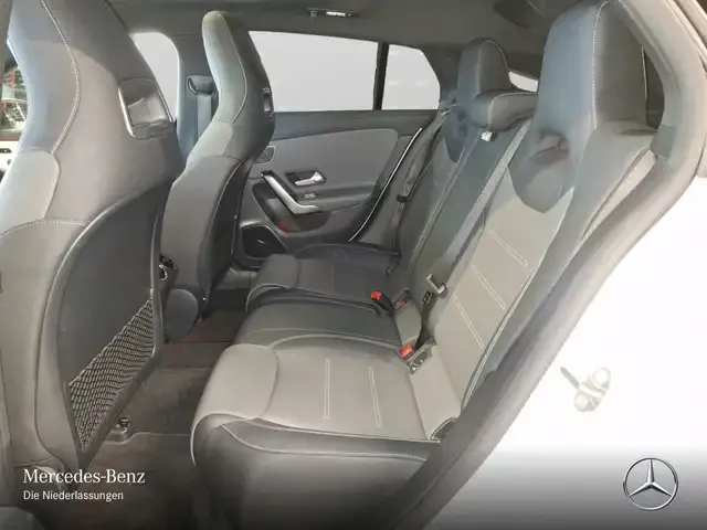 Mercedes-Benz CLA 45 AMG