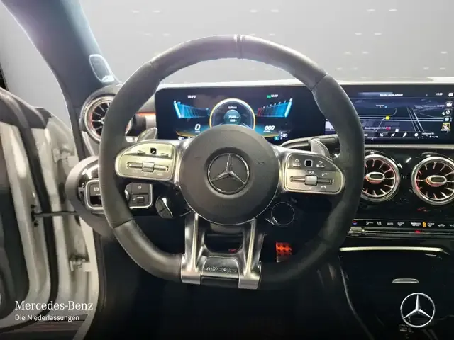 Mercedes-Benz CLA 45 AMG