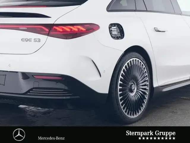 Mercedes-Benz EQE 53