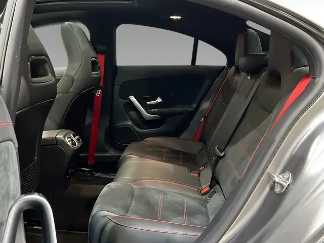 Mercedes-Benz CLA 45 AMG
