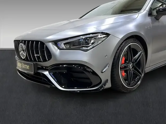 Mercedes-Benz CLA 45 AMG