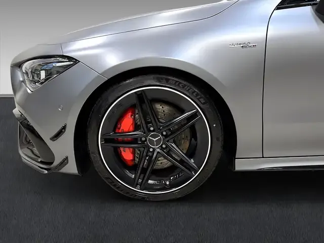 Mercedes-Benz CLA 45 AMG