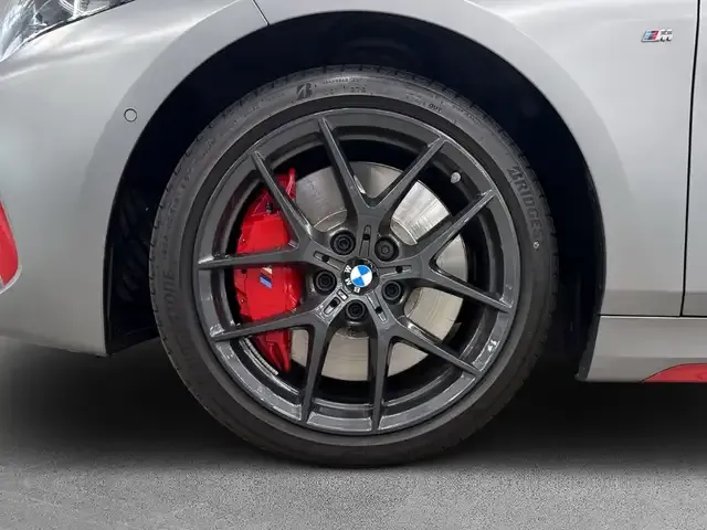 BMW 128