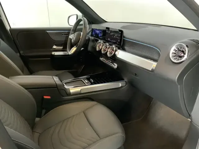 Mercedes-Benz EQB 300