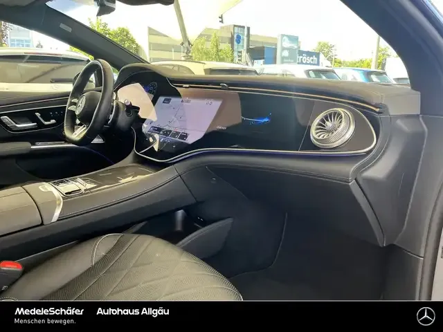 Mercedes-Benz EQS