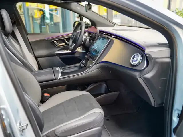 Mercedes-Benz EQE 350