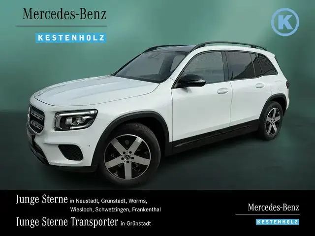Mercedes-Benz GLB 220