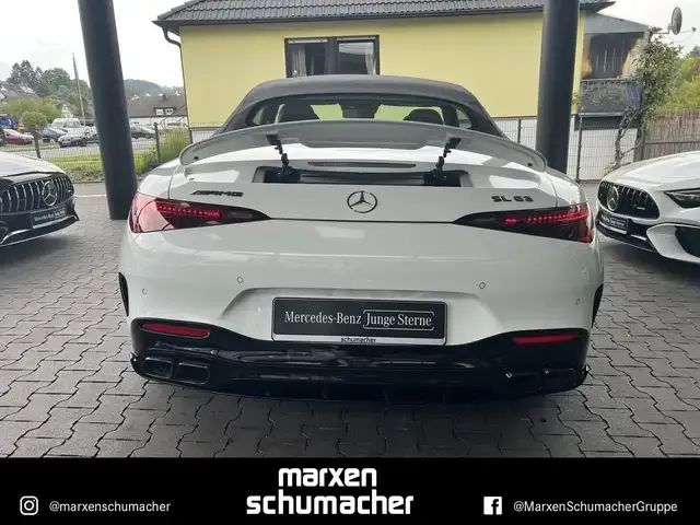 Mercedes-Benz SL 63 AMG