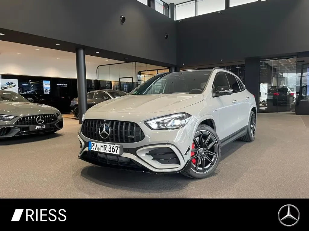 Mercedes-Benz GLA 45 AMG
