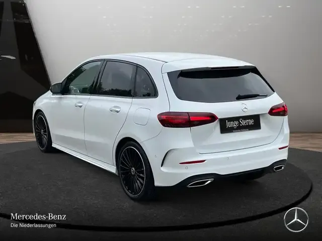 Mercedes-Benz B 200