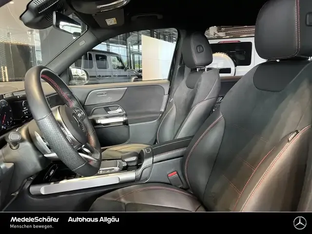 Mercedes-Benz GLB 180