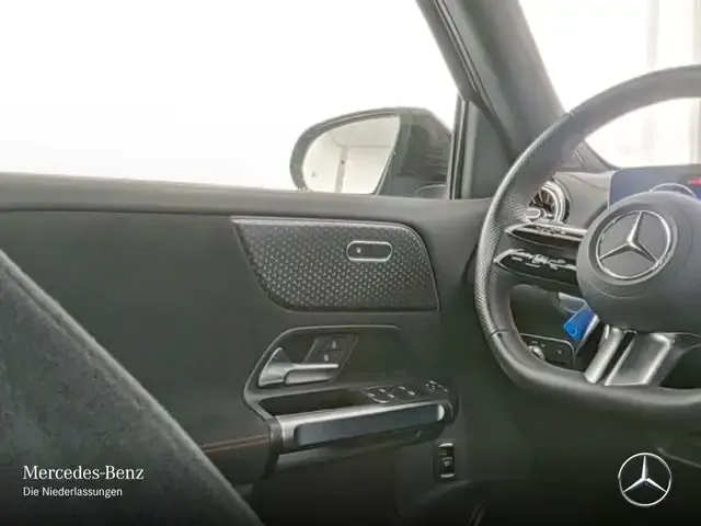 Mercedes-Benz EQB 250