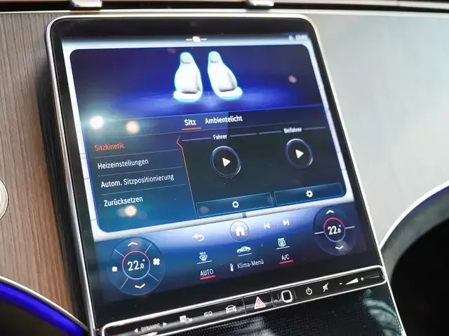 Mercedes-Benz EQE 350