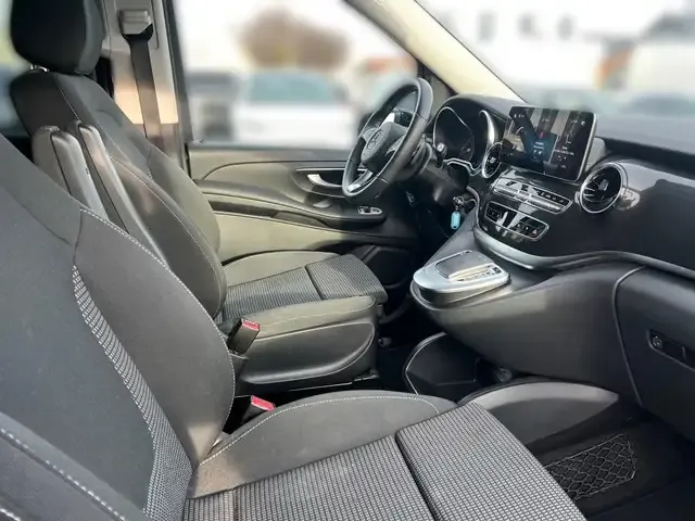 Mercedes-Benz EQV 300