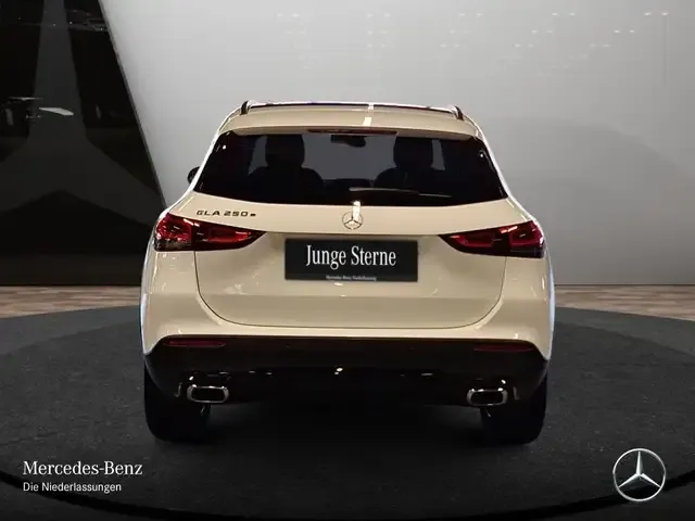 Mercedes-Benz GLA 250