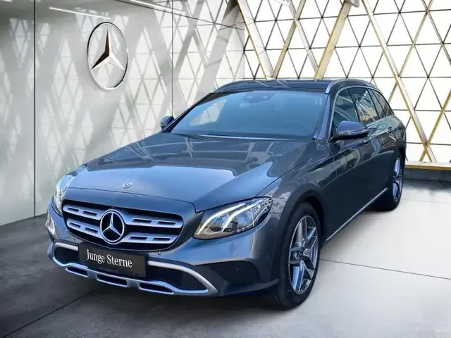 Mercedes-Benz E 400