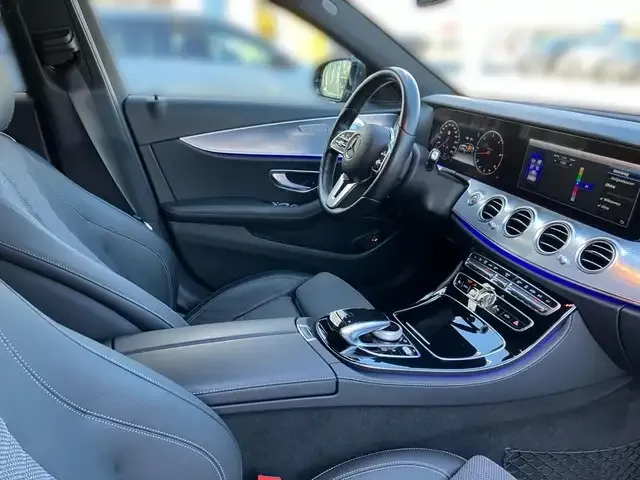 Mercedes-Benz E 400
