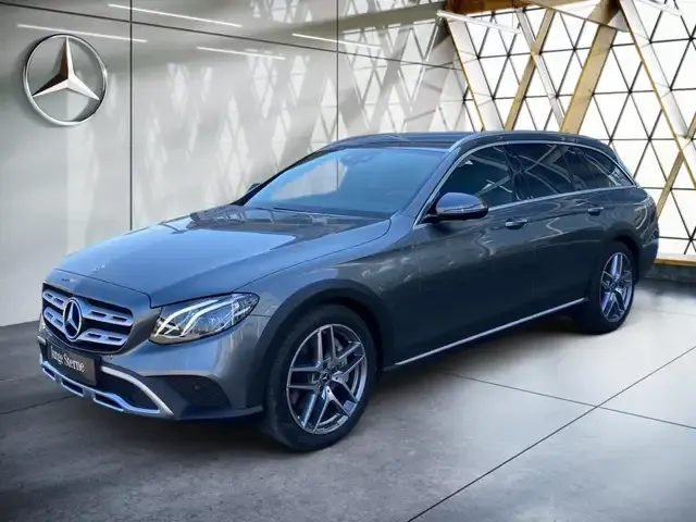 Mercedes-Benz E 400