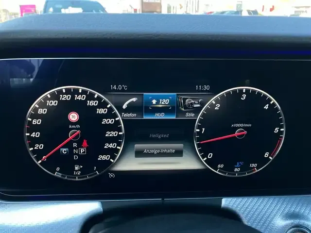 Mercedes-Benz E 400