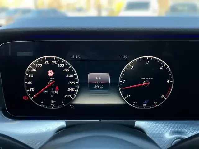 Mercedes-Benz E 400