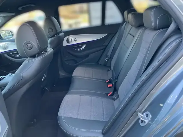 Mercedes-Benz E 400