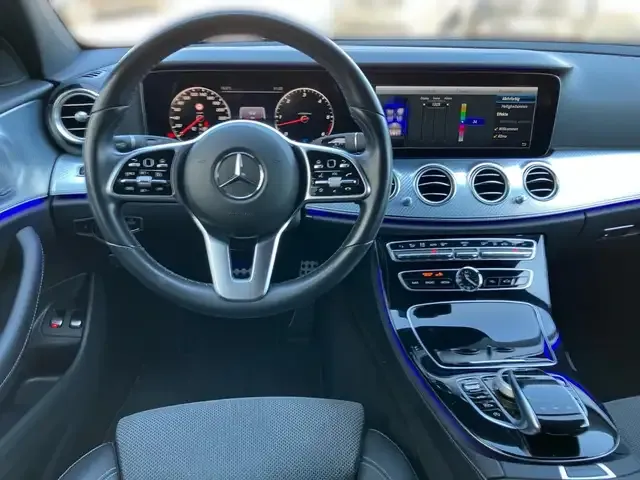 Mercedes-Benz E 400