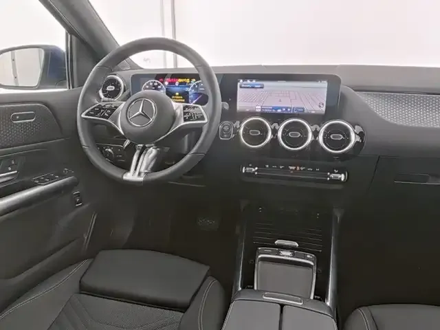 Mercedes-Benz B 220