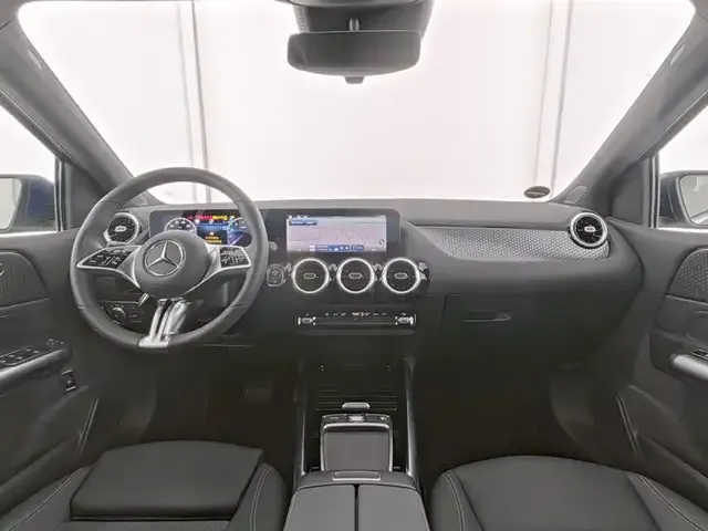 Mercedes-Benz B 220