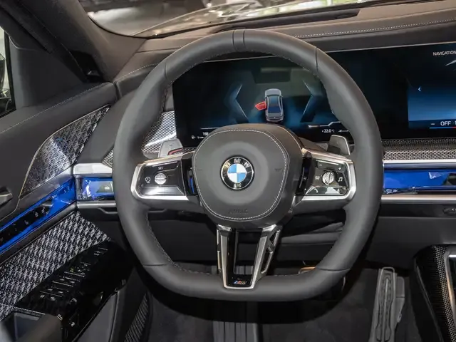 BMW 740