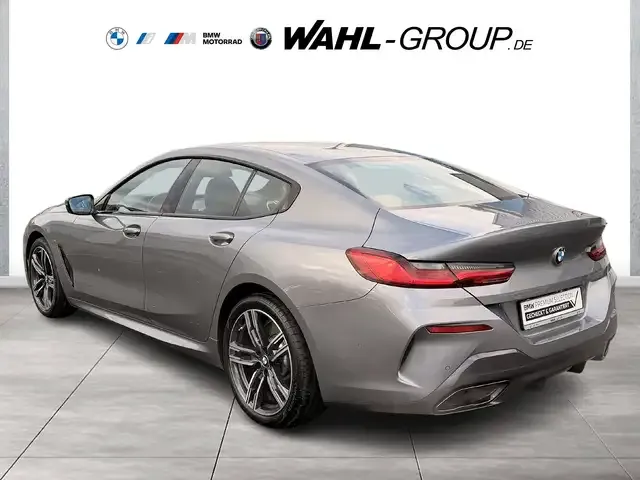 BMW 840