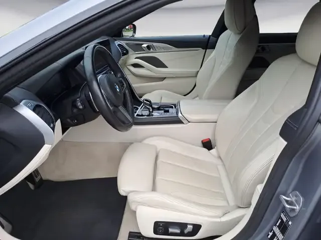 BMW 840