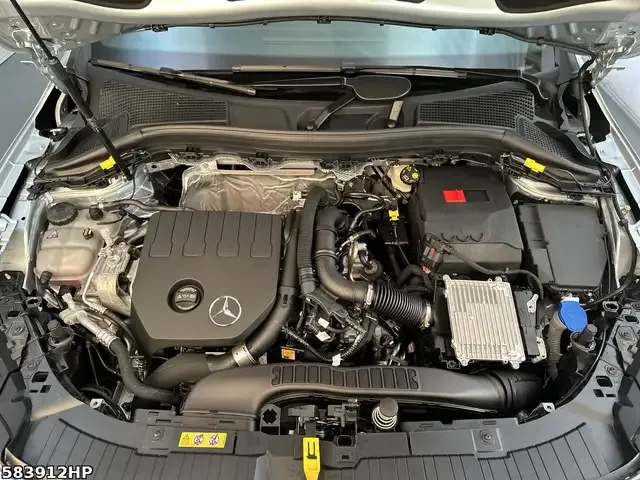 Mercedes-Benz GLA 180