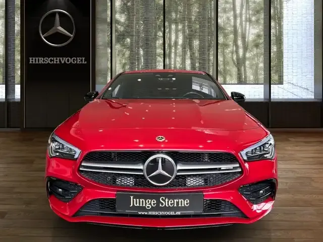 Mercedes-Benz CLA 35 AMG