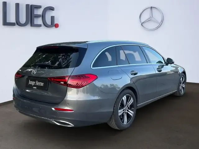 Mercedes-Benz C 220