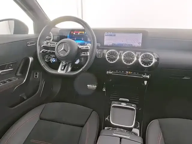 Mercedes-Benz A 35 AMG
