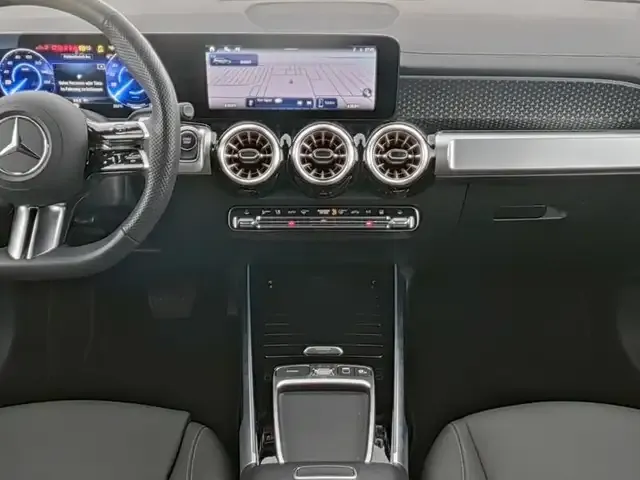 Mercedes-Benz EQB 300