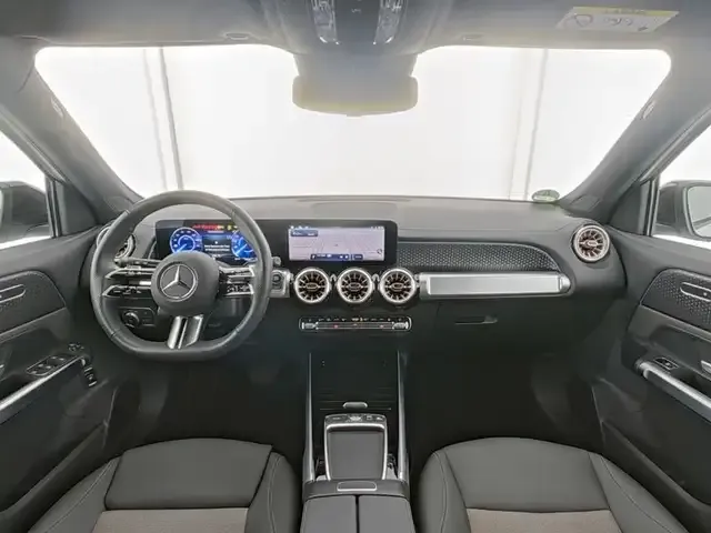 Mercedes-Benz EQB 300
