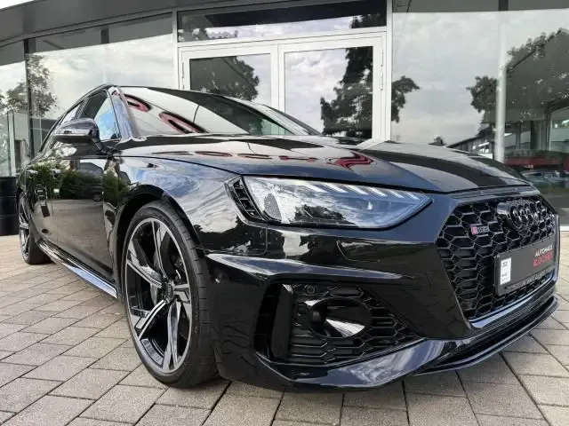 Audi RS4